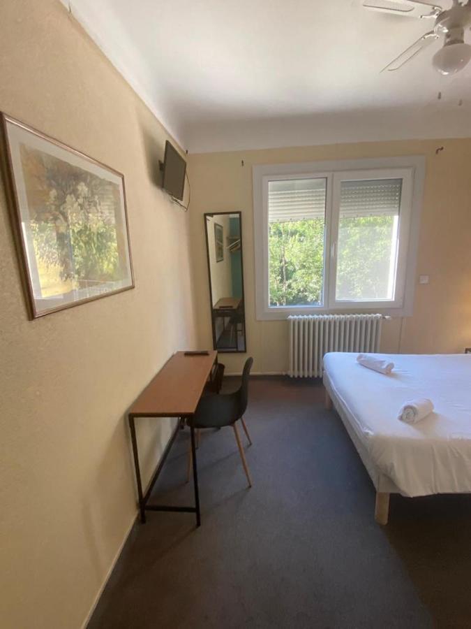 O & Cimes Hotel